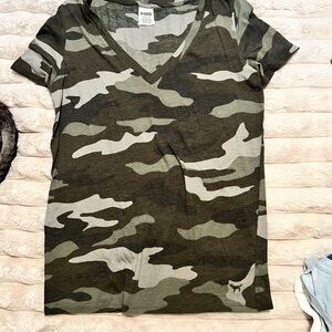 PINK camouflage T-shirt, size sm